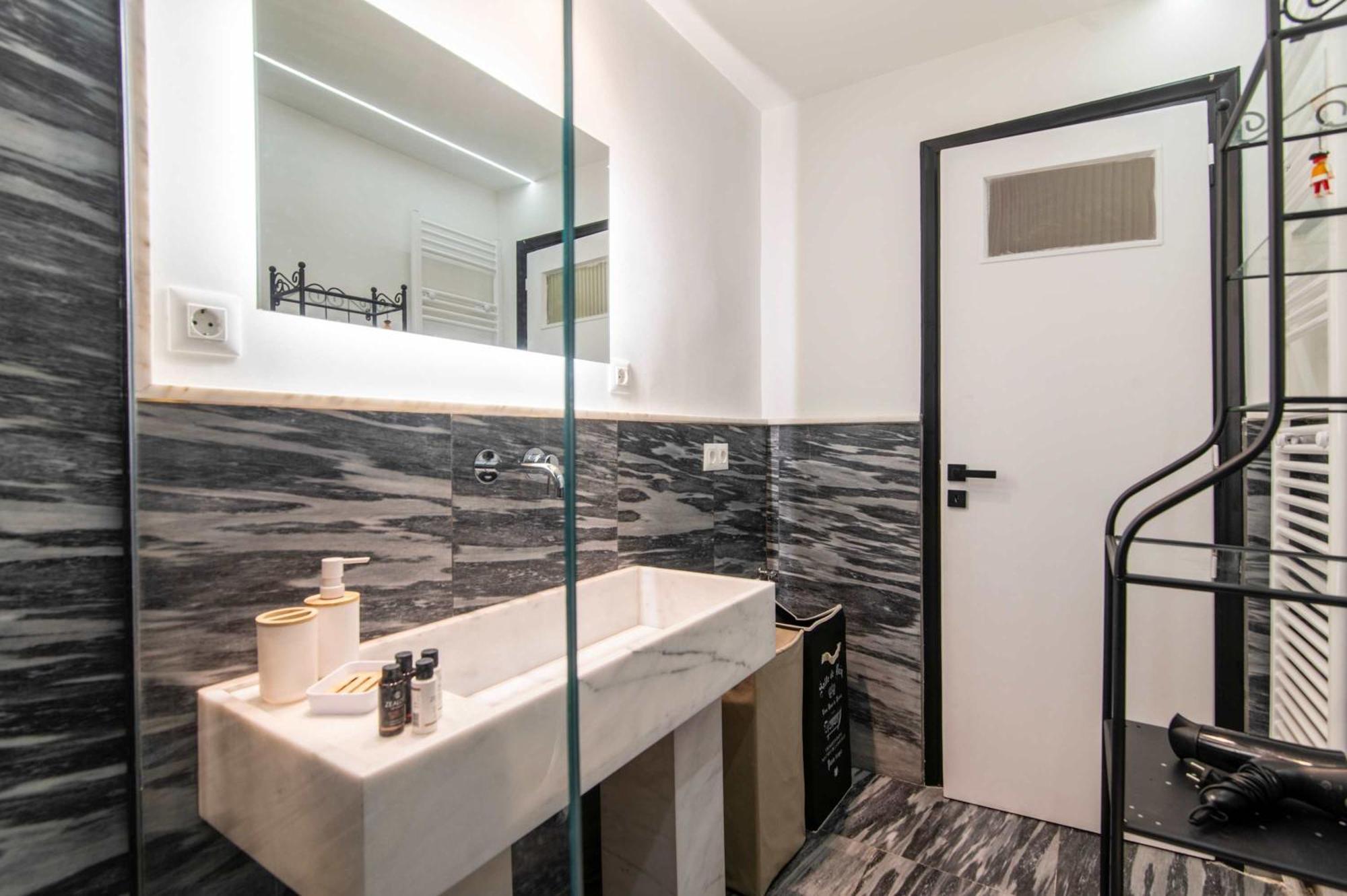 O&O Group Stylish Jungle Retreat Kolonaki Center Apartment Athens Exterior photo